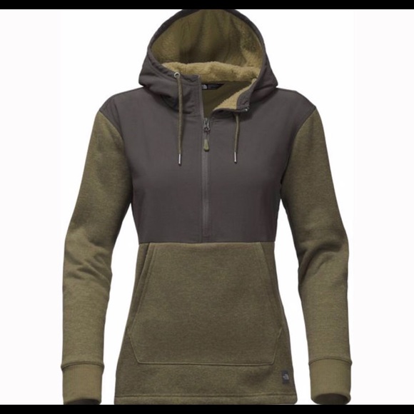 The North Face Sweaters - The North Face Pullover Sweater Size Medium